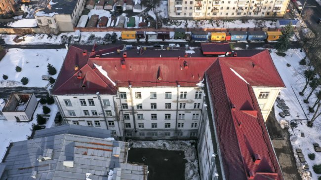 Показали, як ремонтують приймальне відділення волинської обласної лікарні. ФОТО