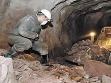 Троє волинських шахтарів опинилися під завалами 