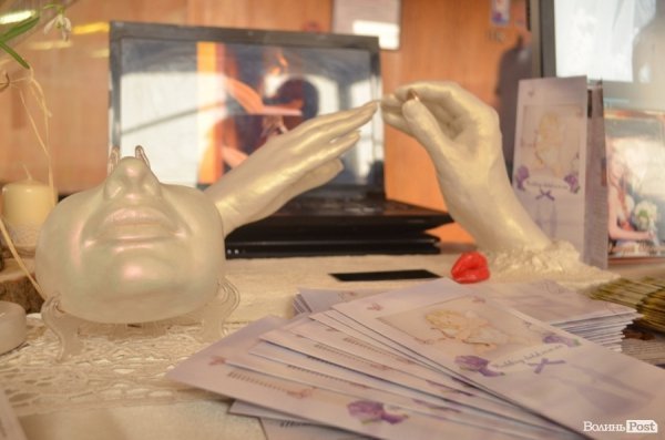 У Луцьку показали «весілля по-новому». ФОТО