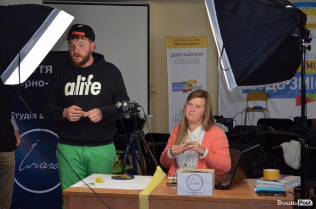 Пластилін, поп-корн та ЗавтраMan: як у Луцьку «продавали» громадські організації