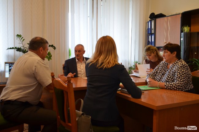 Дайте пільги і поверніть маршрути: як Савченко приймав громадян