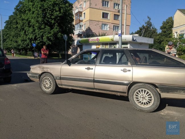 У місті на Волині зіткнулися два легковики. ФОТО