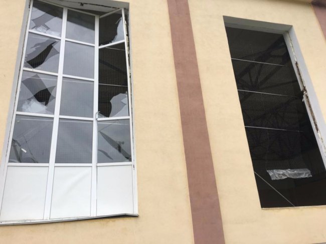 Лучани опублікували фото наслідків вибухів у Калинівці