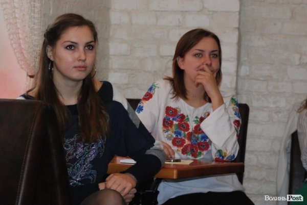 Відома блогерка показала лучанам мотиви міст України. ФОТО