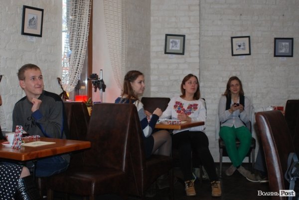 Відома блогерка показала лучанам мотиви міст України. ФОТО