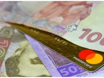У волинянина із зарплатної картки зникли 7 тисяч