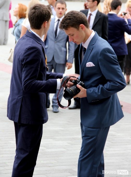 Луцьк відгуляв шкільні випускні. ФОТО