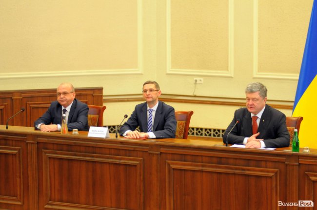 Володимир Гунчик, Перший заступник Глави Адміністрації Президента України Віталій Ковальчук, Петро Порошенко