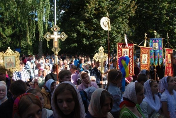 Хресний хід у Луцьку. ФОТО