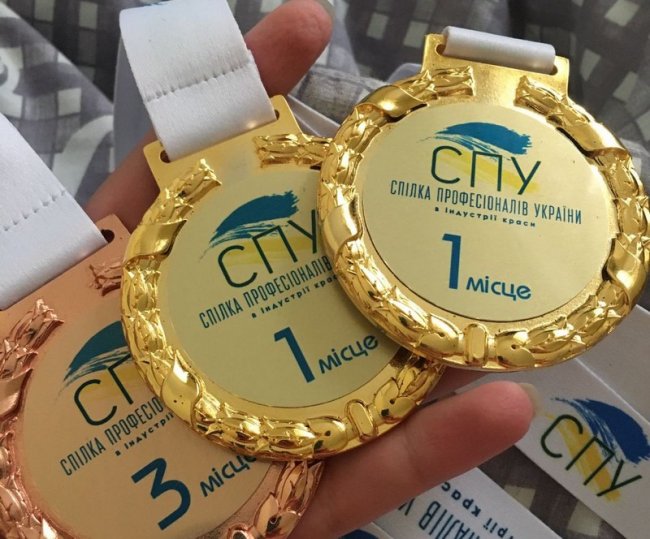 Волинянка – переможець чемпіонату України серед майстрів перукарського мистецтва. ФОТО