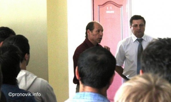 Нововолинські шахтарі хочуть перекрити трасу. ФОТО