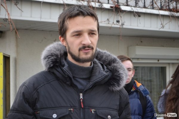 У Луцьку консульству Польщі подарували усмішки. ФОТО