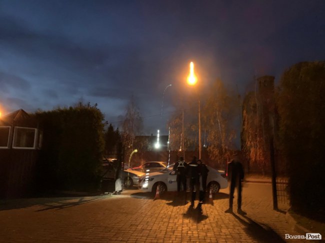 Біля тіла у «Срібних лелеках» знайшли гранату. ФОТО