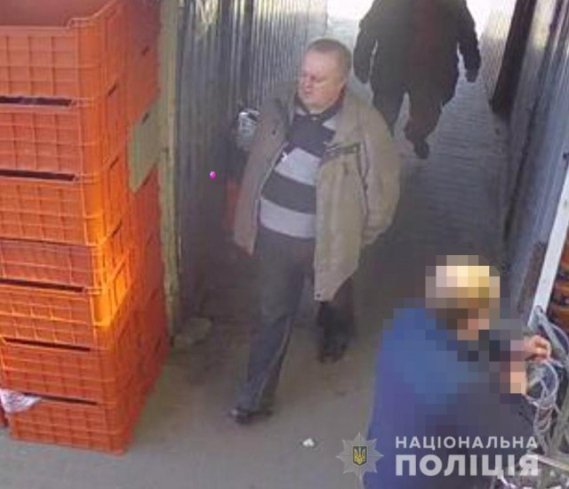 У Луцьку встановлюють особи людей, які можуть бути причетні до вчинення злочинів. ФОТО