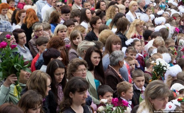Останній дзвінок у Нововолинську. ФОТО