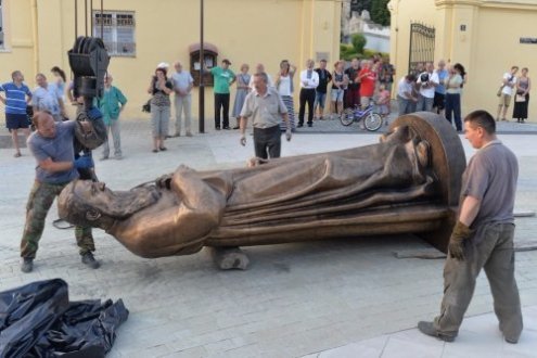 У Львові встановили пам'ятник митрополиту Андрею Шептицькому. ФОТО
