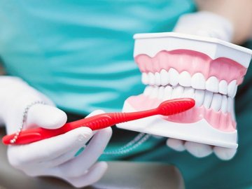 Погана гігієна порожнини рота спричиняє небезпечні захворювання