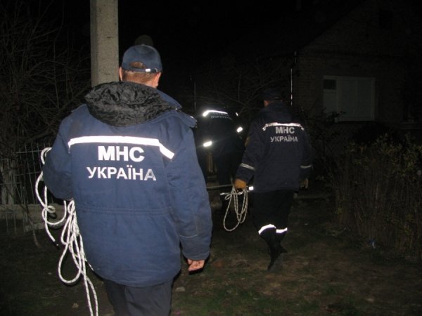 У Луцьку в колодязь впав чоловік. ФОТО