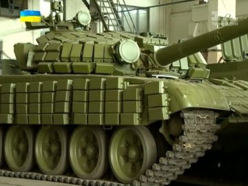 Вояки на сході змушені купувати зброю у Міноборони