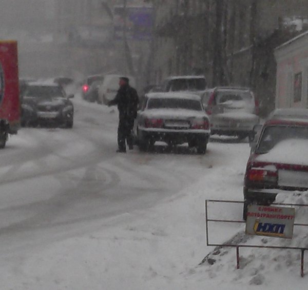 Київ наближається до транспортного колапсу. ФОТО