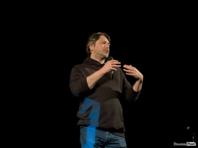 У Луцьку Сергій Притула звітував про волонтерську діяльність 