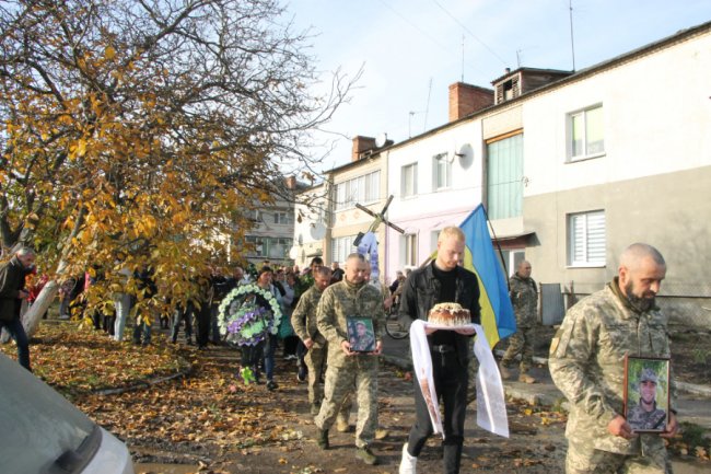 На Волині попрощалися з 30-річним Героєм Віталієм Козеєм. ФОТО