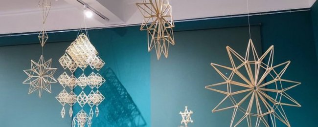 В луцькому музеї –  виставка різдвяних оберегів із соломи.ФОТО