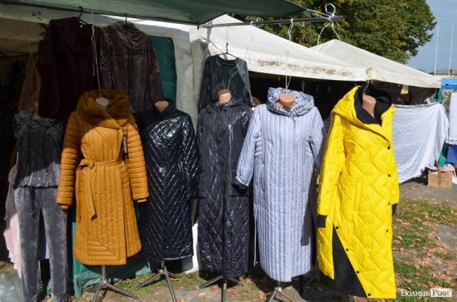 Місце для вигідного шопінгу: у Луцьку відкрився Харківський ярмарок*