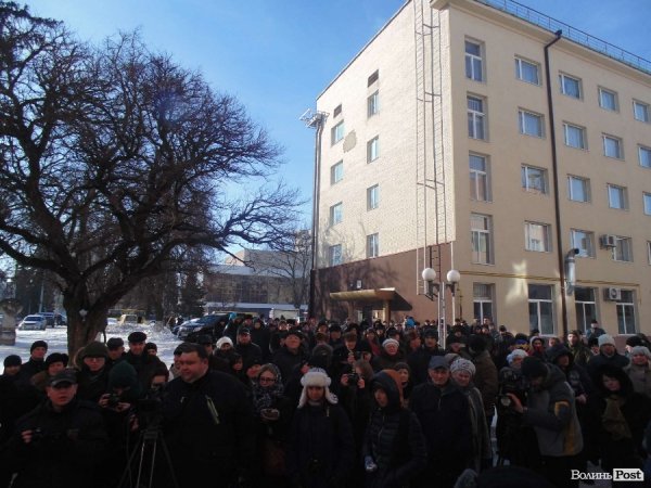 У Луцьку - пікет міліції. ФОТО. ВІДЕО