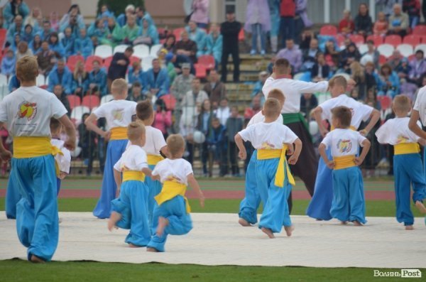У Луцьку реконструювали «Авангард». ФОТО