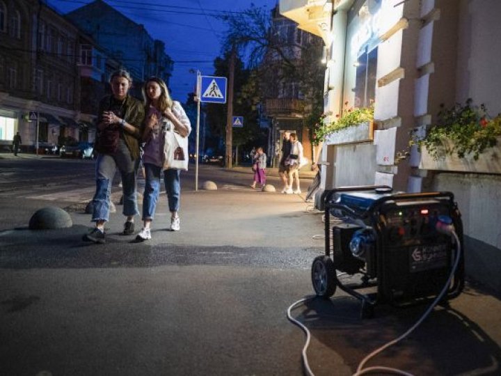 Чому в Україні збільшуються відключення світла? Міненерго назвало основні причини