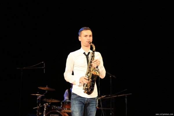 Фото концерту Арсена Мірзояна в Луцьку