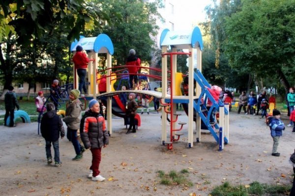 У Луцьку з'явилися нові дитячі майданчики. ФОТО. ВІДЕО