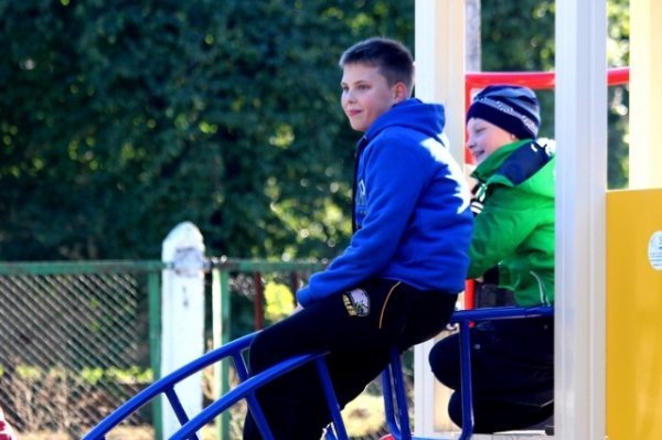 У Луцьку з'явилися нові дитячі майданчики. ФОТО. ВІДЕО