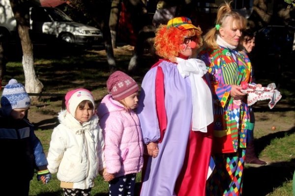 У Луцьку з'явилися нові дитячі майданчики. ФОТО. ВІДЕО