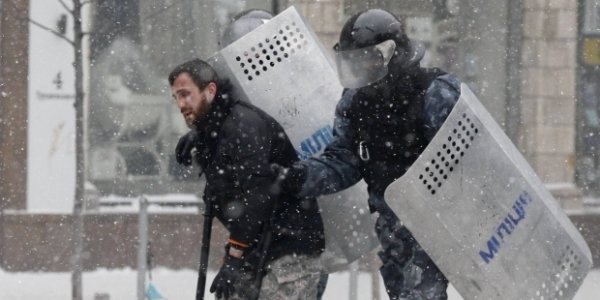  Як силовики «зачищали» людей на Грушевського. ФОТО