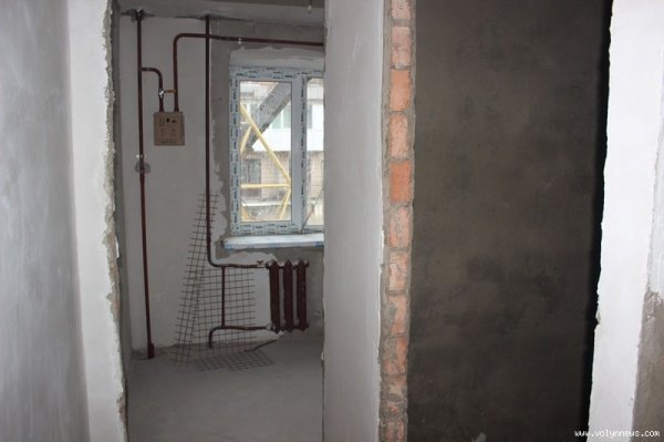 Як у Луцьку відновлюють будинок з обвалом. ФОТО