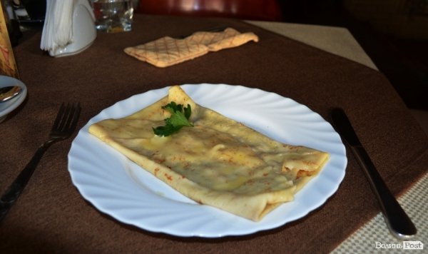 Політична кав’ярня, майже клуб. СМАЧНОГО ЛУЦЬКА!