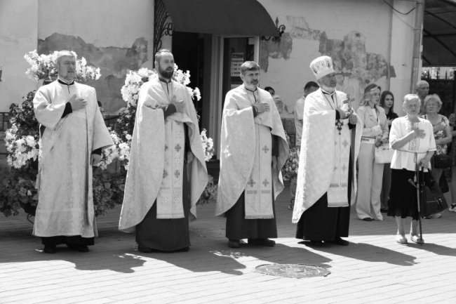 Лучани віддали останню шану полеглому на війні земляку