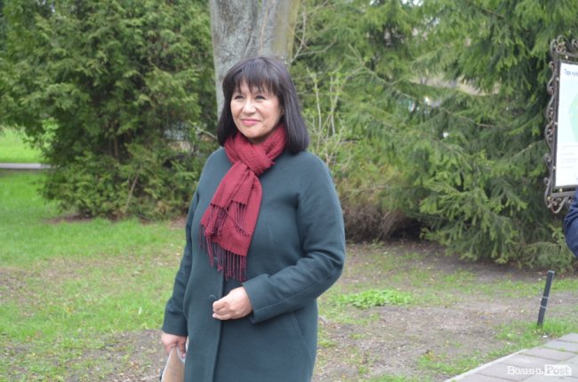 У луцькому парку «оселилися» велетенська риба, кінь і мавки. ФОТО