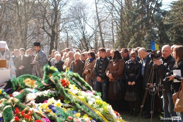 Скорботна неділя у Луцьку. ФОТО