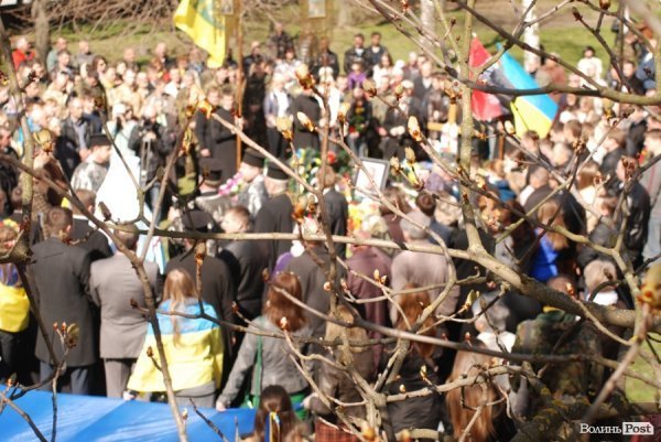 Скорботна неділя у Луцьку. ФОТО