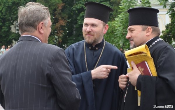 Луцьк вийшов на віче - захищати мову. ФОТО