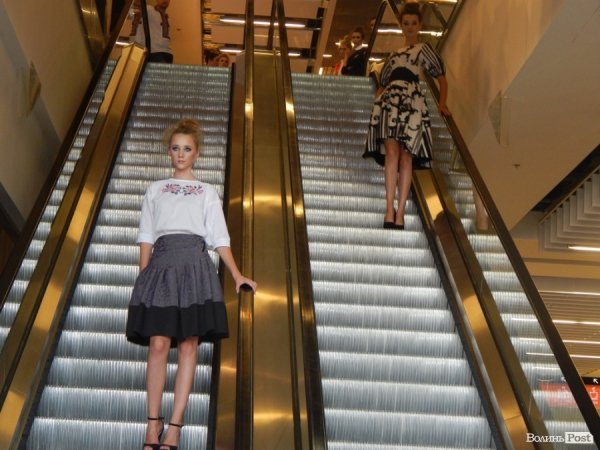 У Луцьку Андре Тан презентував нову колекцію одягу. ФОТО