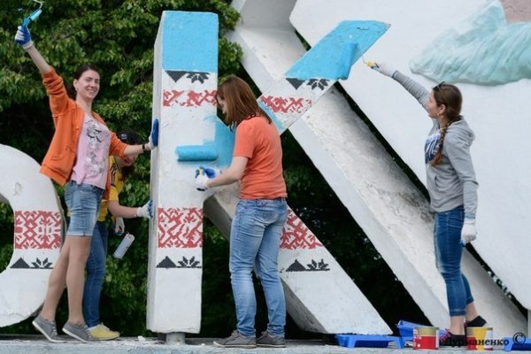 В'їзний знак «ЛУЦЬК» змінив «обличчя». ФОТО