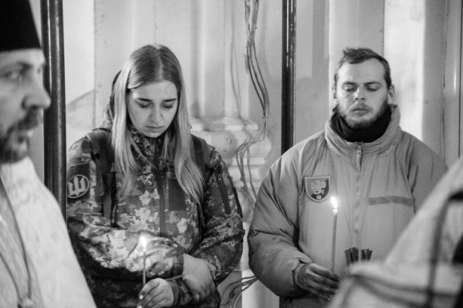 Лучани провели в останню путь Захисника Юрія Волошина