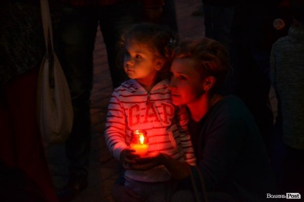 У Луцьку перед Дня Незалежності України вшанували тих, хто віддав за неї життя. ФОТО