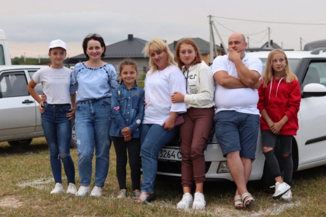 Під Луцьком влаштували автофестиваль. ФОТО