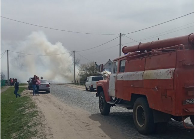 У селі на Волині вщент згоріла хата. ФОТО
