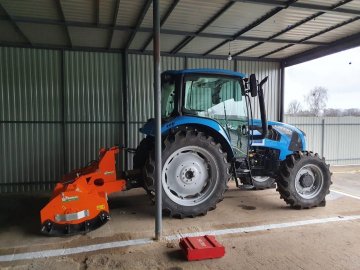 Луцькі прикордонники отримали трактор і подрібнювач гілок